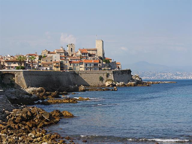 Glamour Et Luxe En Jet Sur La Côte DAzur Stations Balnéaires Exclusives Le Long De La Côte DAzur