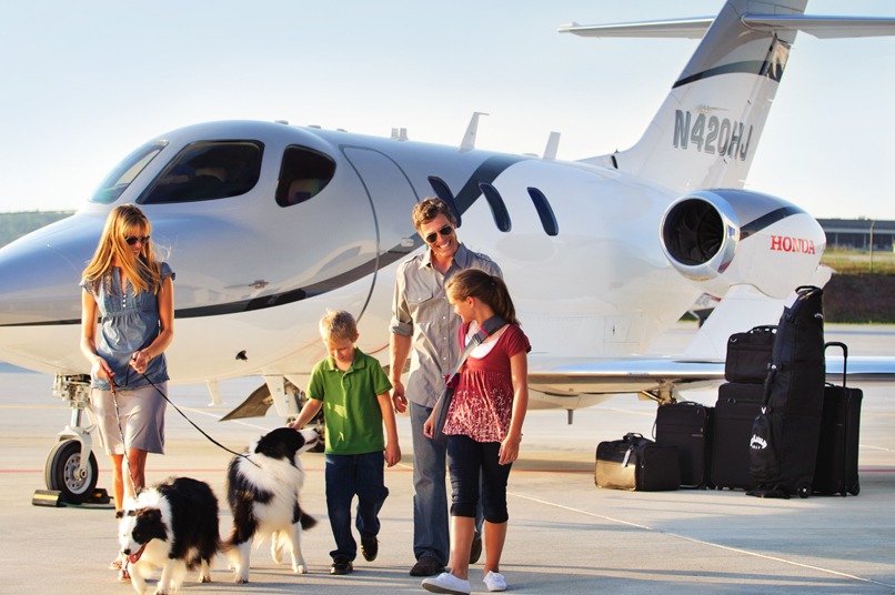 Vacances En Famille Et Entre Amis: Voyager à Bord D’un Jet Privé à Nice Côte D’Azur